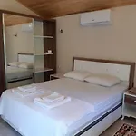 Campingplatz Secret Garden Hotel&bungalows 4*