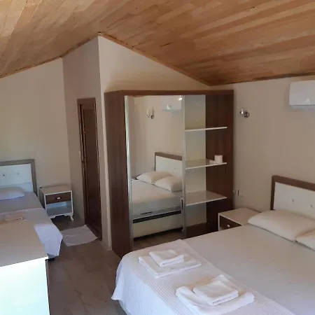 Secret Garden & Camping Çıralı
