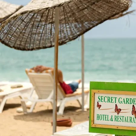 Secret Garden & Campsite 4*