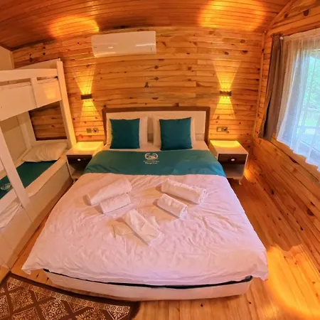 Secret Garden Hotel&bungalows Campingplatz 4*