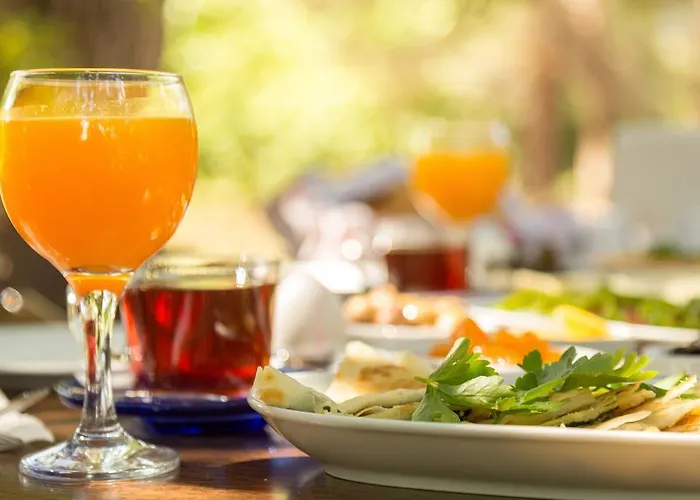 Secret Garden & 4* Çıralı